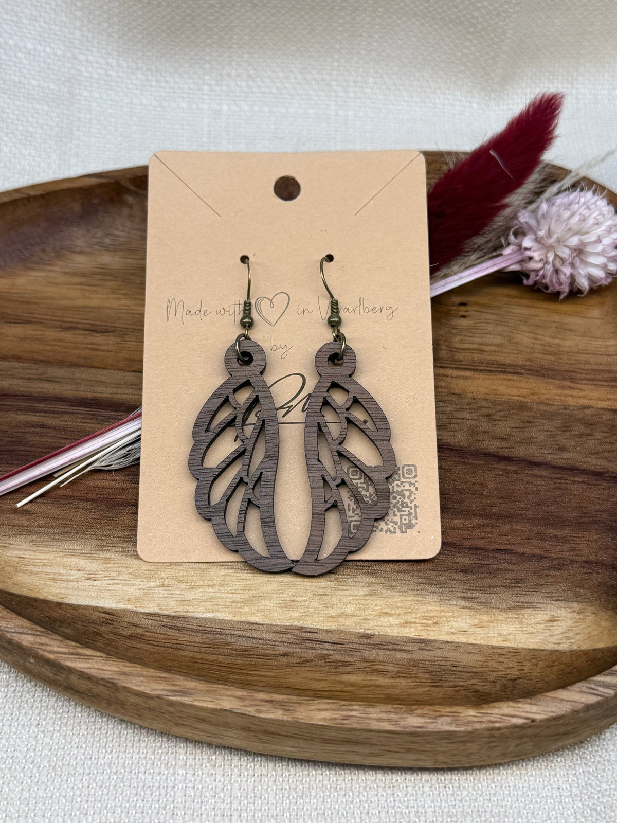 Holzohrringe aus Walnuss — Lasercut, nickelfreie Haken – Adlerschwinge
